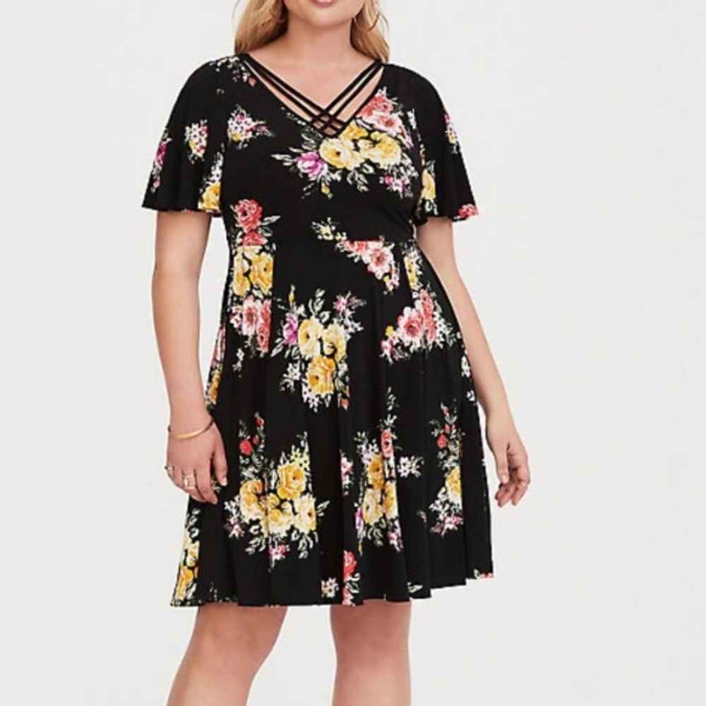Torrid Black Floral Jersey Knit Skater Dress Sz 3
